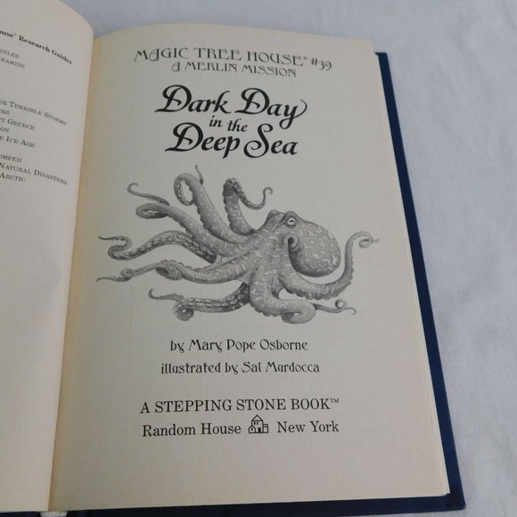 Lot of 4 Magic Tree House Hardcover NO DUST JACKET Sandstorms Camelot Ghosts - Picture 8 of 10